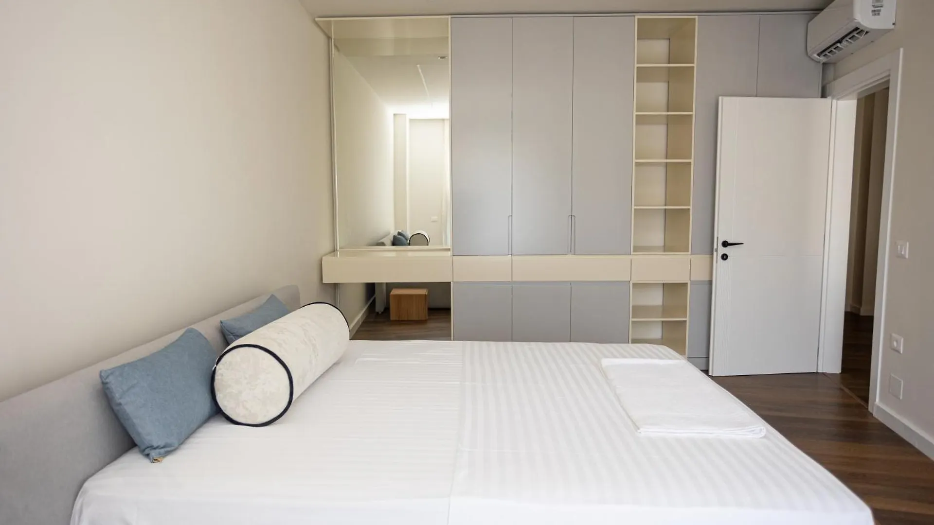 Iunn Apartment 3 Vlore
