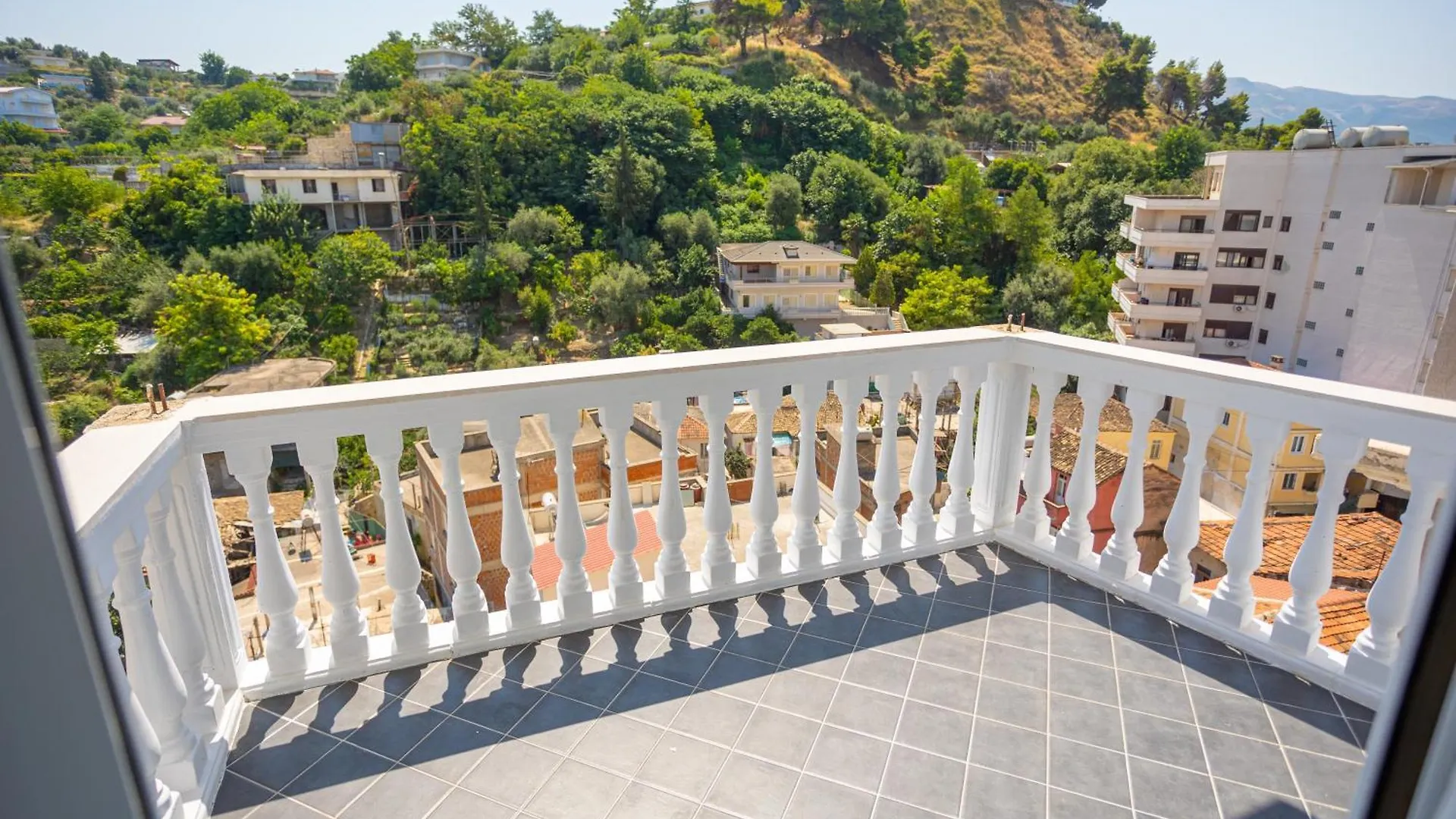 Iunn Apartment 3 Vlore