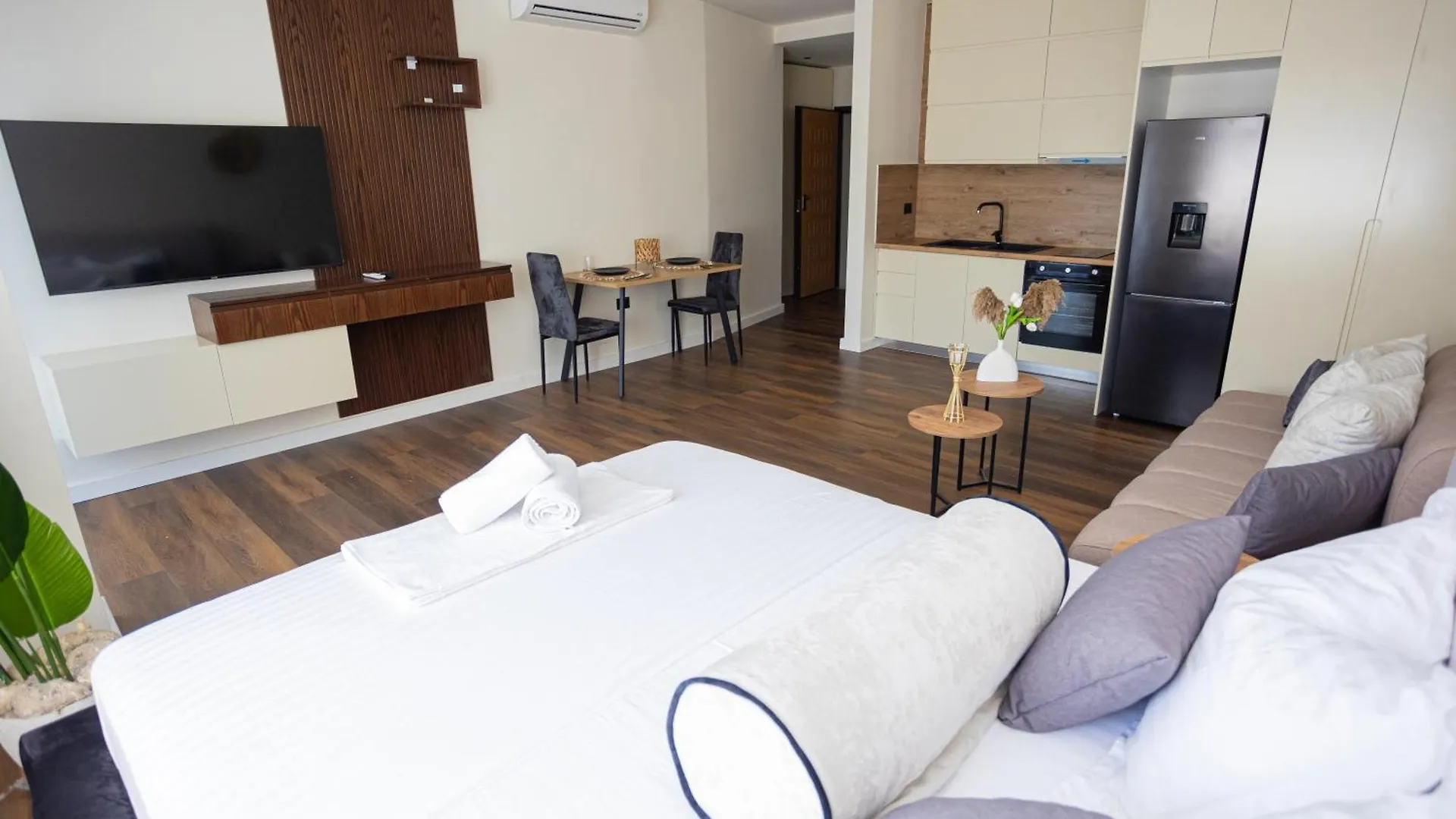 Iunn Apartment 3 Vlore 0*,  Albania