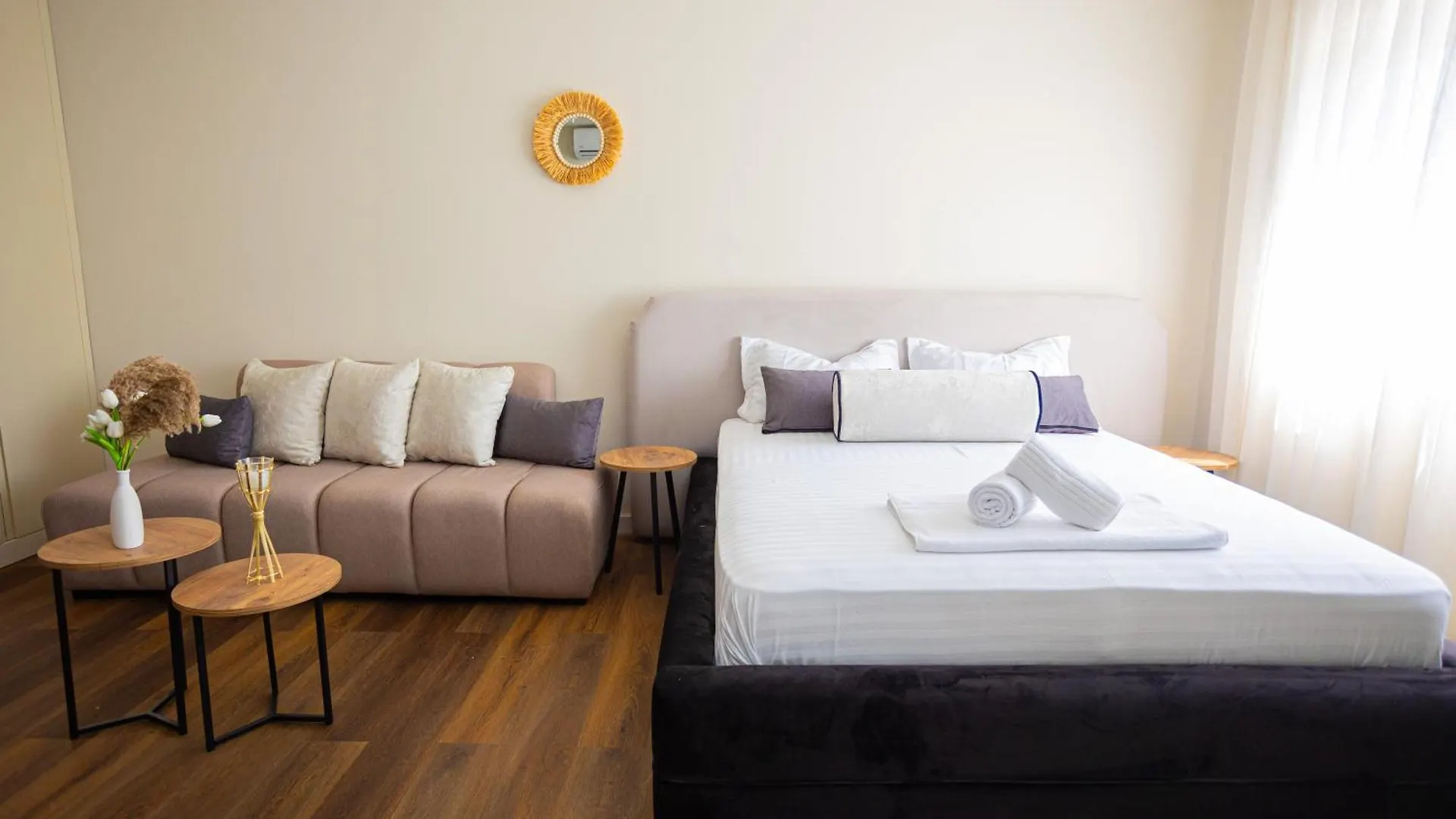 Iunn Apartment 3 Vlore